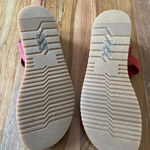 Brand new Naturalizer sandals - Picture 4 of 6